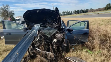 Ex juez de Pergamino y su esposa chocaron contra el guardarraíl de la ruta 8