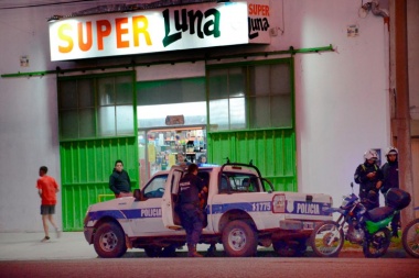 Alrededor de 30 personas intentaron  saquear un súper chino en Ciudadela