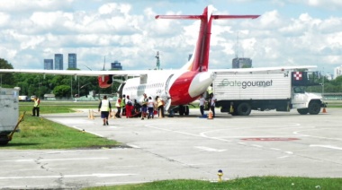El Gobierno elimina una tasa aeroportuaria para vuelos de charters privados, policiales y sanitarios