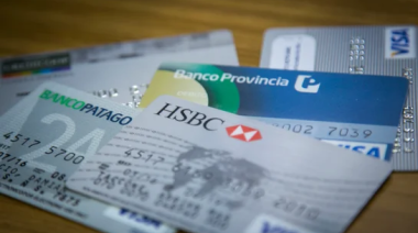 El 93% de los argentinos tiene deudas y el 54% son con tarjeta de crédito