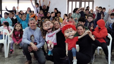 El Instituto Cultural bonaerense auspició una jornada de títeres en Roberts