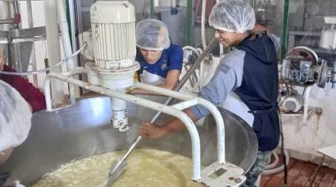 Una fábrica de lácteos,  arraigo y crecimiento profesional