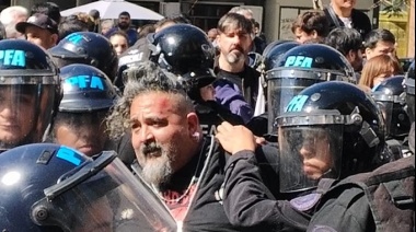 Feroz represión a trabajadores judiciales