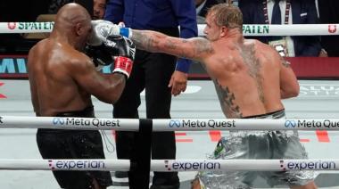 Jake Paul venció a Mike Tyson en una pelea que paralizó al mundo del boxeo
