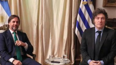 Milei no saludó al  presidente electo de Uruguay