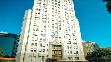 El ministerio de Salud anunció que no renovará 1400 contratos