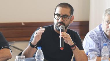 Un intendente bonaerense intima a los vecinos que lo critican en redes sociales