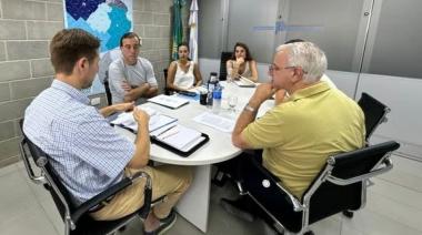 Ferraris gestionó el reinicio de construcción de viviendas