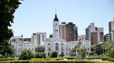 El intendente Alak confirmó un 56% de aumento del salario mínimo municipal y nuevo escalafón
