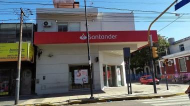 El Banco Santander muda una de sus sucursales de un municipio peronista a otro liberal