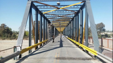 Cornejo habilitó a Vialidad a cobrar peajes en rutas provinciales