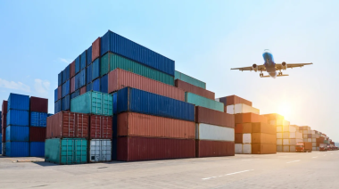 Superávit comercial de US$608 millones en mayo con fuerte suba de las importaciones