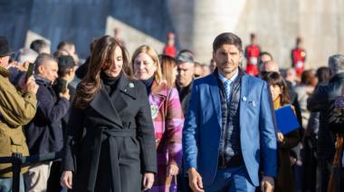 Milei armó su homenaje a la Bandera en Buenos Aires y lo aprovechó Villarruel que viajó a Rosario