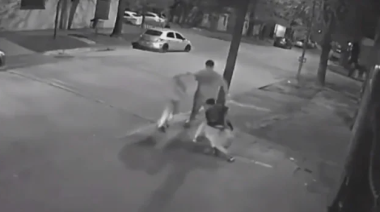 Brutal golpiza en patota a un adolescente a la salida de un boliche en Colón