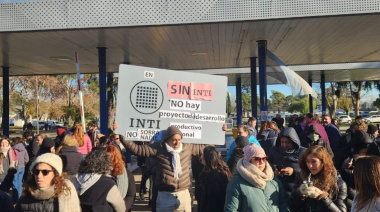 Abrazo simbólico al INTI para rechazar la reforma libertaria