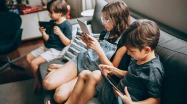 La pandemia del celular en vacaciones