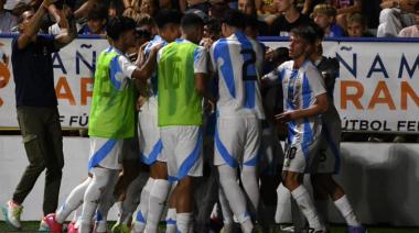 La selección argentina le ganó 2-0 al Valencia y se consagró campeón del Torneo de L’Alcúdia