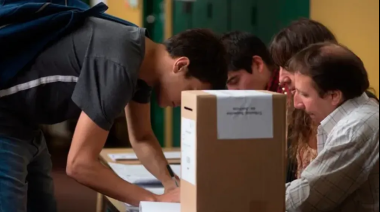 El secreto detrás del programa que busca convencer a los jóvenes de votar en las elecciones bonaerenses