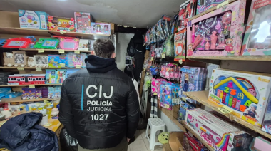 Secuestran más 600 juguetes apócrifos en Once