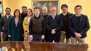 Somos resiste la tentación nacionalizadora: Secciones a full, con excepciones