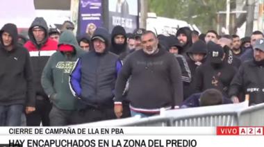 Hubo presencia de barras en el acto de La Libertad Avanza en Moreno