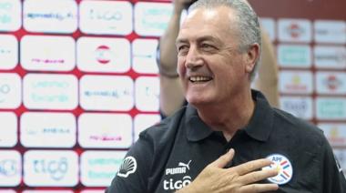 Gustavo Alfaro, conmovido en conferencia de prensa: “Paraguay me volvió un tipo muy vulnerable”