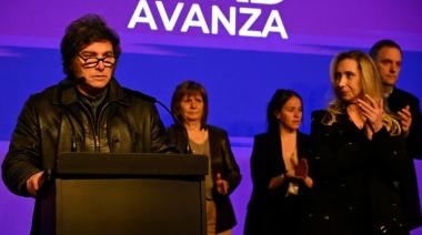 Javier Milei suspendió su viaje a Madrid tras la derrota electoral bonaerense