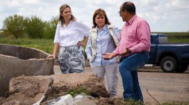 Bullrich recorrió zonas inundadas en la Provincia: anunció asistencia, maquinaria y créditos