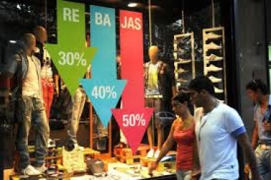 Por 16° mes consecutivo, cayó el consumo minorista