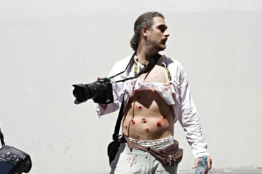 Impulsan una ley para  proteger a periodistas  de la represión policial  en manifestaciones