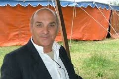 Del circo al cine: la vida de “Papelito”