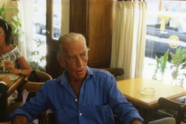 La búsqueda de la lengua, según Girri