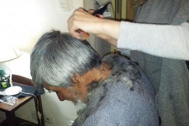 Otra vez la solidaridad rescatando a un hombre de la calle