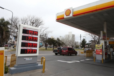 Ya rige el aumento del 5% en los combustibles y se espera otra suba en dos semanas