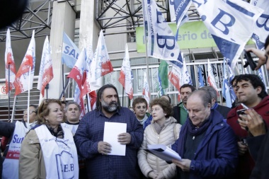 Docentes bonaerenses adhieren al paro de Ctera y mañana no habrá clases en provincia