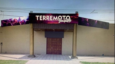 Bailanta a metros del hospital ¿En qué cabeza cabe?