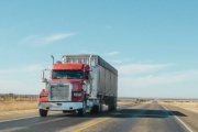 Las rutas bonaerenses restringirán la circulación de camiones durante el fin de semana largo