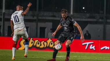 Sarmiento logró una buena victoria ante San Lorenzo y salió de la zona de descenso