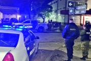 Cuatro robacables muertos: Hallaron un handy policial e investigan a un subcomisario