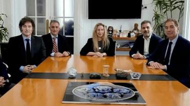 La Libertad Avanza y el PRO acordaron ir juntos y ya discuten el armado de listas