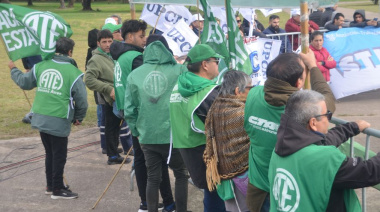 “La mayoría aprovechan la autonomía municipal para pagar sueldos de miseria”