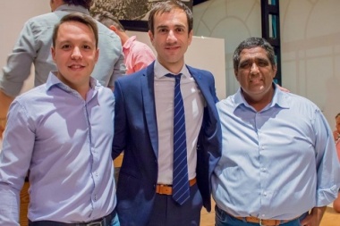 Se le bajan soldaditos a Petrecca: Adaro pegó el portazo