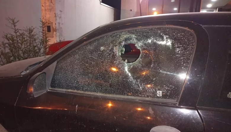 Noche infernal en Rosario: mataron a dos personas, balearon a un bebé y atacaron una comisaría