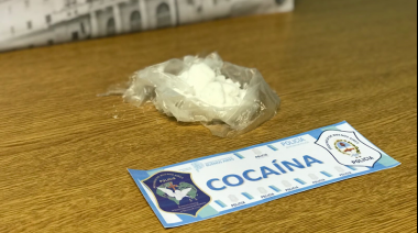  Aprehendieron a un hombre en Alberdi con cocaína en su poder