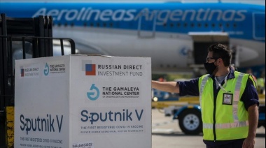 Arriba un avión de Aerolíneas Argentinas con 800.000 dosis 1 de Sputnik V