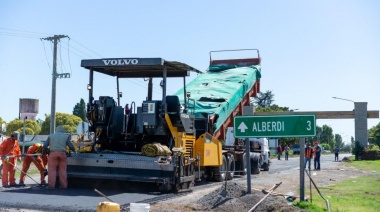 Comenzó la repavimentación del acceso en Juan. B. Alberdi