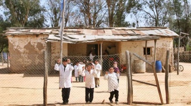Escuelas rurales bonaerenses tendrán internet de manera satelital