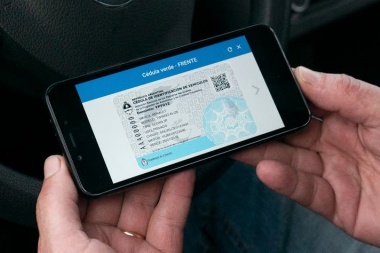 Desde hoy, la documentación del auto estará en celular