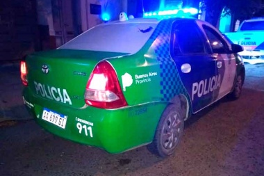 Casi muere ahogado por escapar de la policía