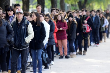 El macrismo deja los salarios 12 puntos por debajo de la inflación
